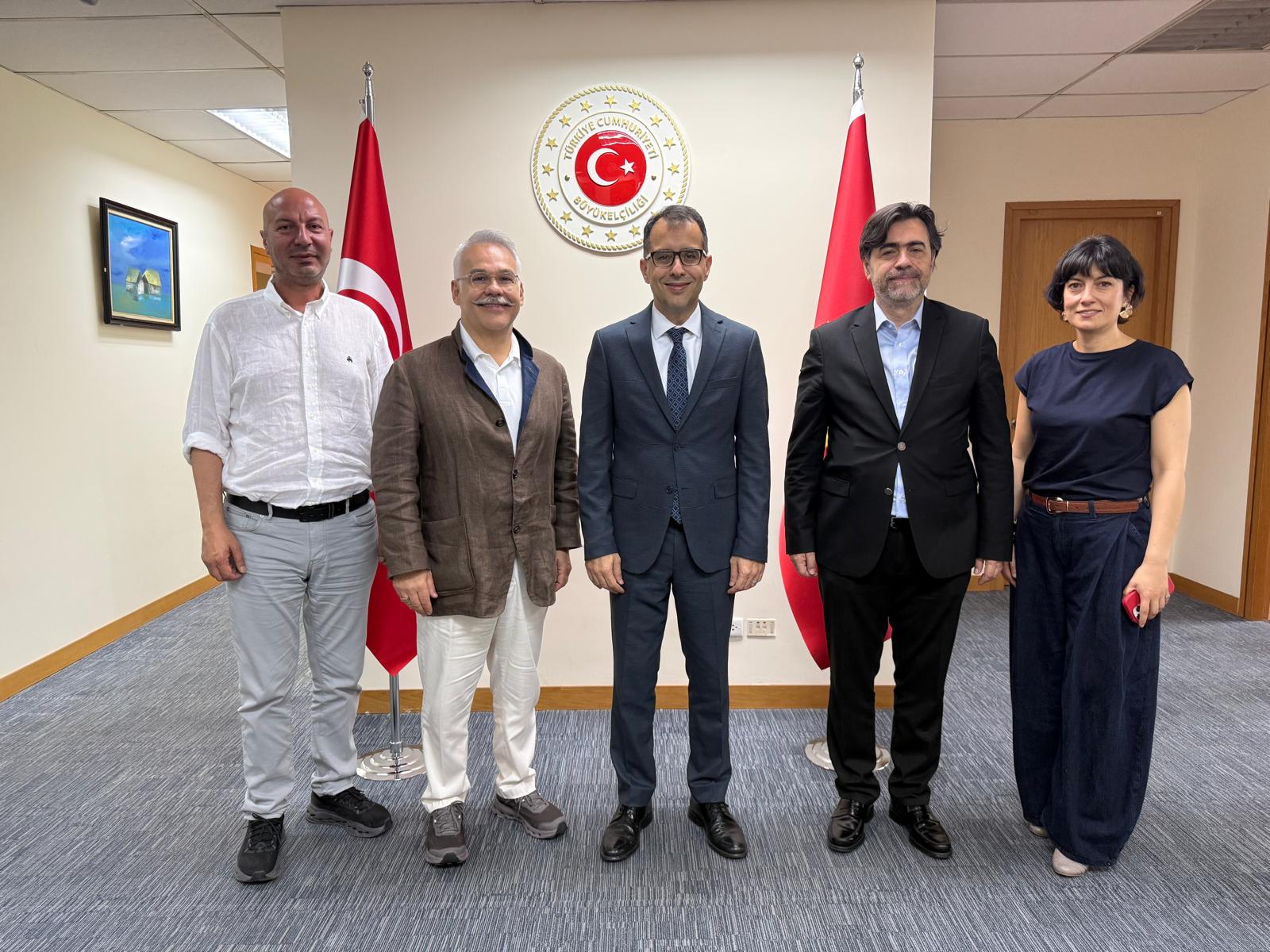 FORMFLEKS YÖNETİMİ,VİETNAM'DAKİ TÜRKİYE BÜYÜKELÇİLİĞİ'Nİ ZİYARET ETTİ